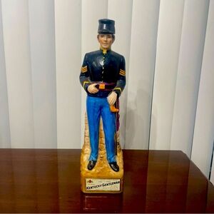 Kentucky Gentelman Union Soldier Whiskey Bottle Empty